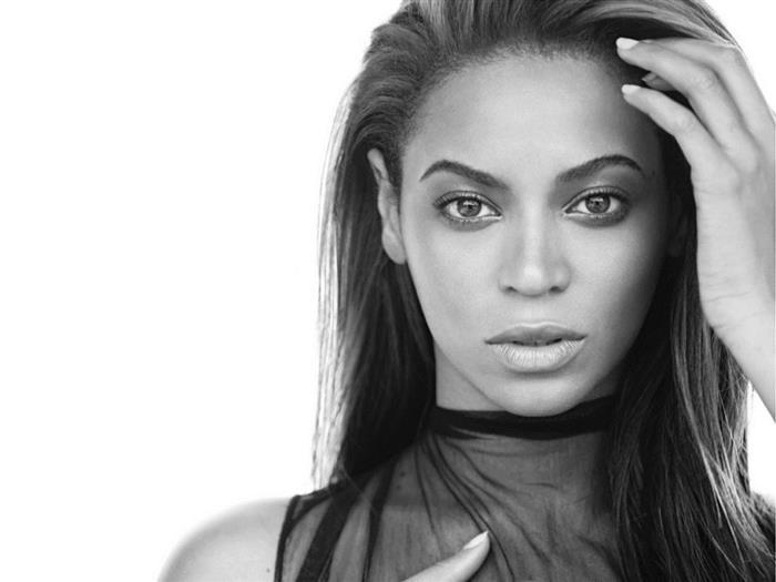 Beyoncé Drops New "Formation Scholars" College Scholarship Program in 2017