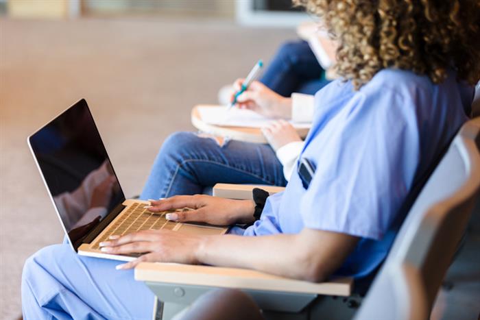 Harvard Medical School Goes Virtual for First-Year Students