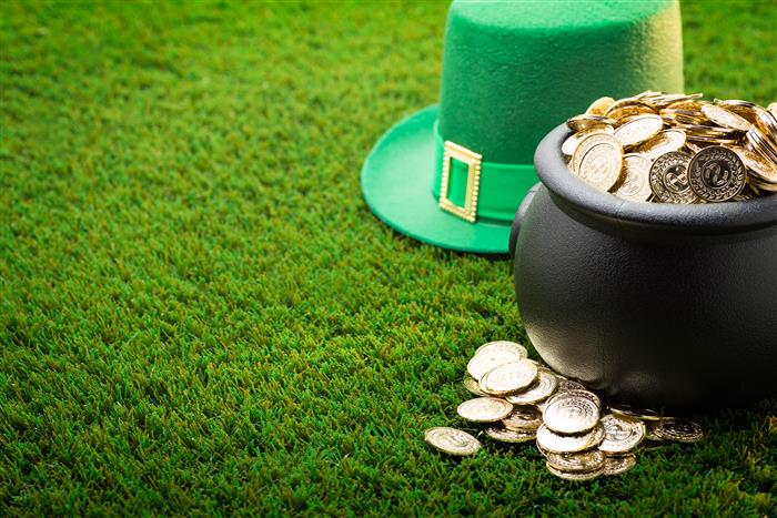 Land Your Pot of Gold with March 2018 Scholarships